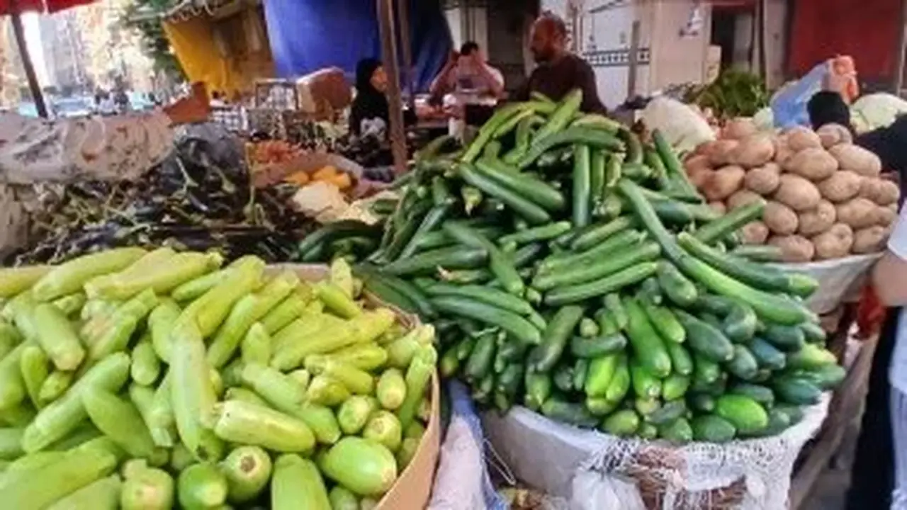 أسعار الخضروات والفاكهة اليوم الثلاثاء 14 إبريل 2026 بمحافظة المنوفية